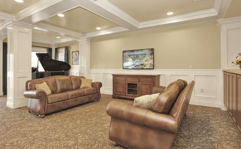 Image of Highland Glen (3)