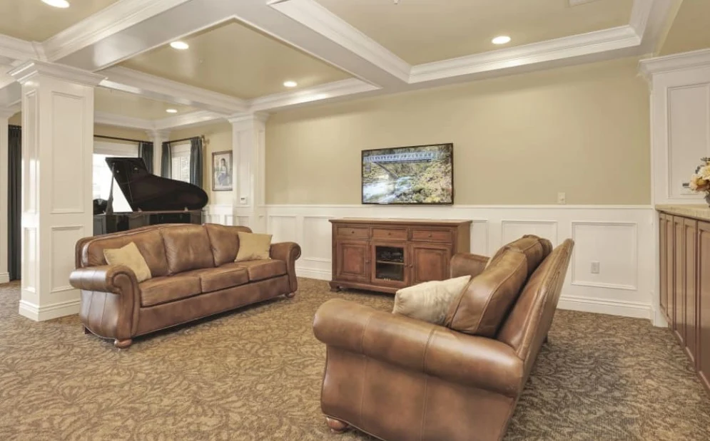 Image of Highland Glen (3)