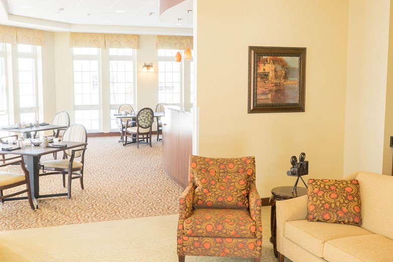 Image of Paramount Senior Living at South Hills Skilled Nursing (4)