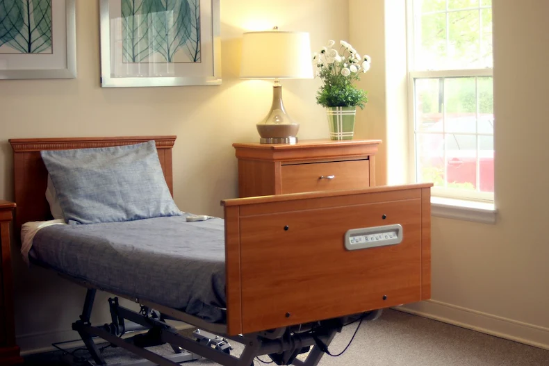 Image of The Suites at Holly Creek Care Center (8)