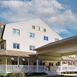 Image of Holiday Farmington (1)