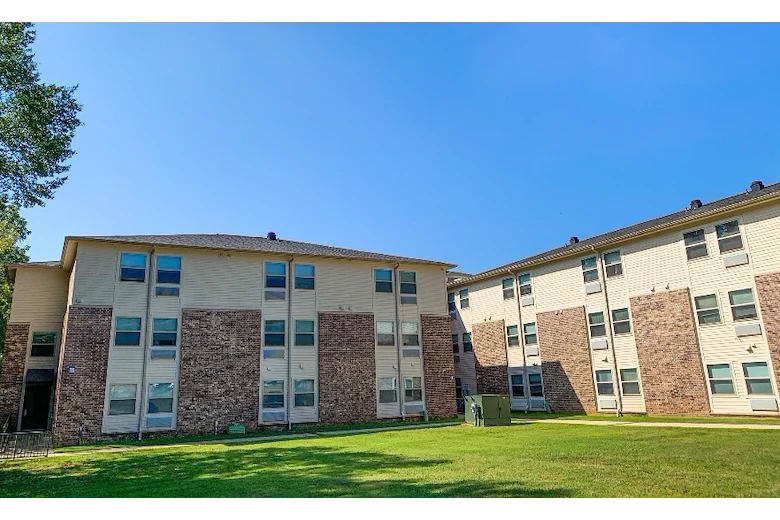 Image of Red Oak Villa Apartments (2)