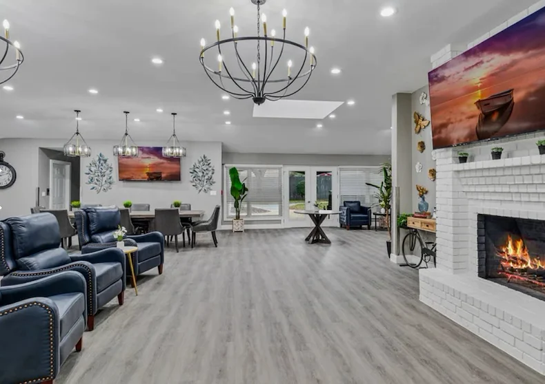 Image of Silver Leaf Hurst (5)