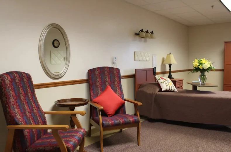 Image of Miller's Merry Manor Garrett (7)