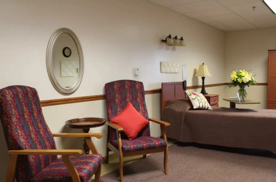 Image of Miller's Merry Manor Garrett (7)