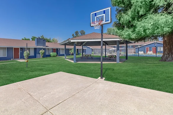 Image of Lincoln Gardens (5)