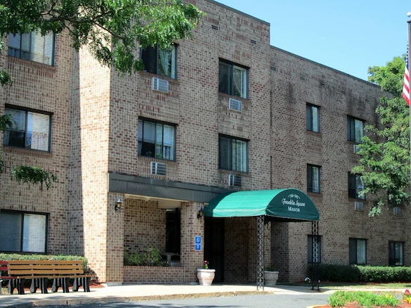 Image of Franklin Square Manor (1)