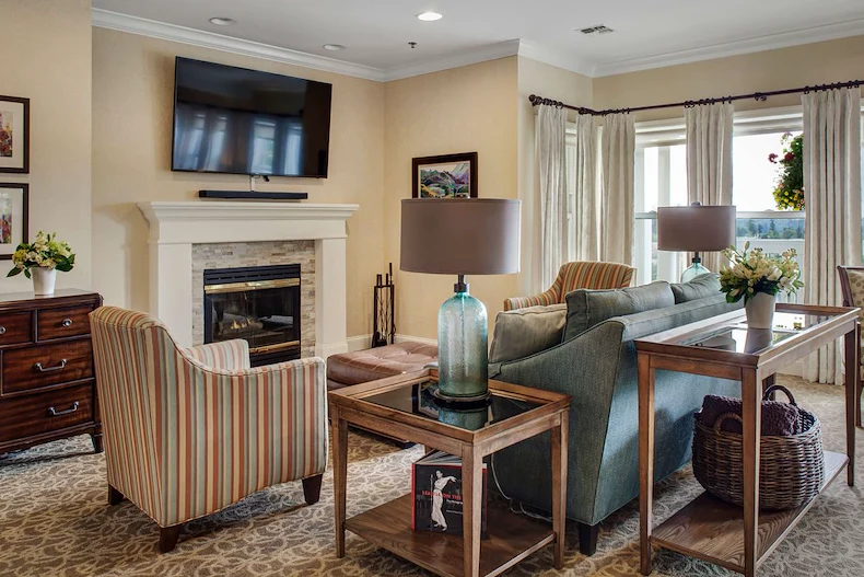 Image of Vineyard Park of Mercer Island (4)