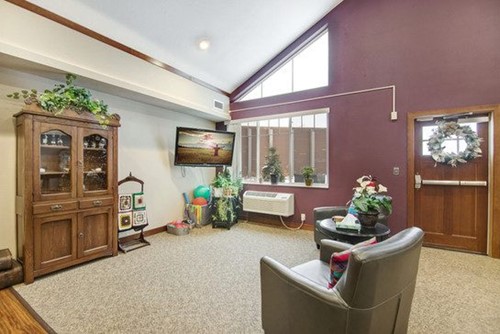 Image of Suite Living Senior Care of Vadnais Heights (4)