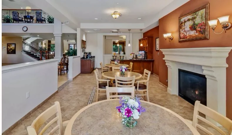 Image of Oakmont of San Antonio Heights (6)