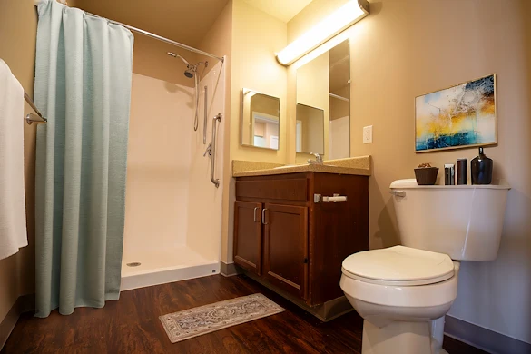 Image of Oakwood Manor Senior Living (8)