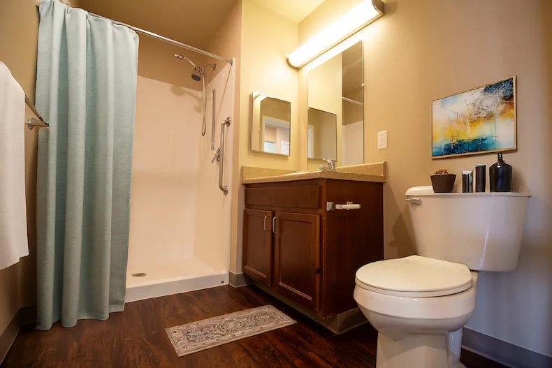 Image of Oakwood Manor Senior Living (8)