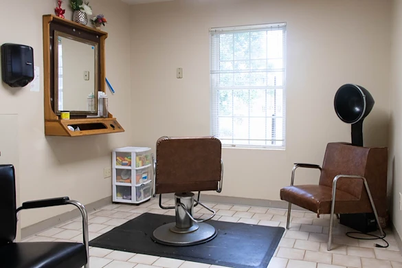 Image of Hampton Manor (3)