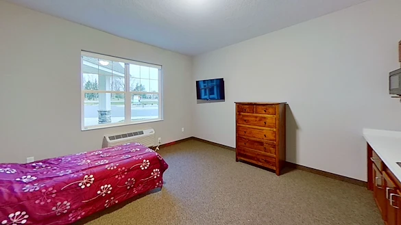 Image of Suite Living Senior Care of Brooklyn Park (7)