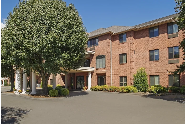 Image of Holiday Forsyth Court (1)