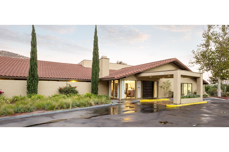 Image of Poway Healthcare Center (1)