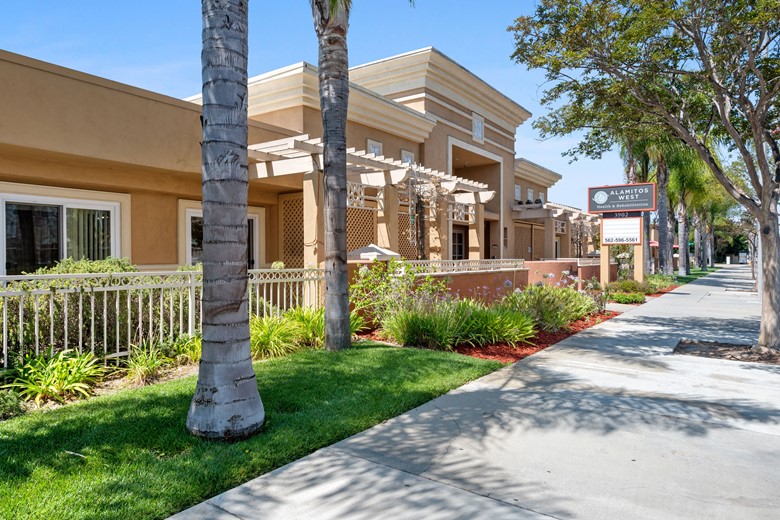 Image of Alamitos West Health & Rehabilitation (1)