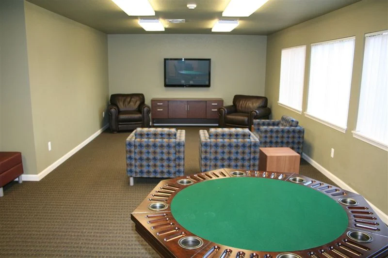 Image of Dickerson Manor (5)