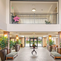 Image of Merrill Gardens at The University (5)
