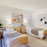 Image of Savant of Burbank East (6)