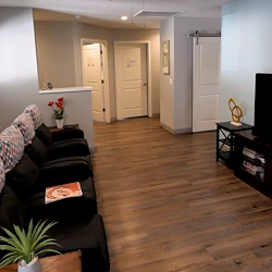 Legato Living Residential Memory Care at Old Town senior living community offering assisted living and memory care in Scottsdale, AZ, community living room with comfortable seating