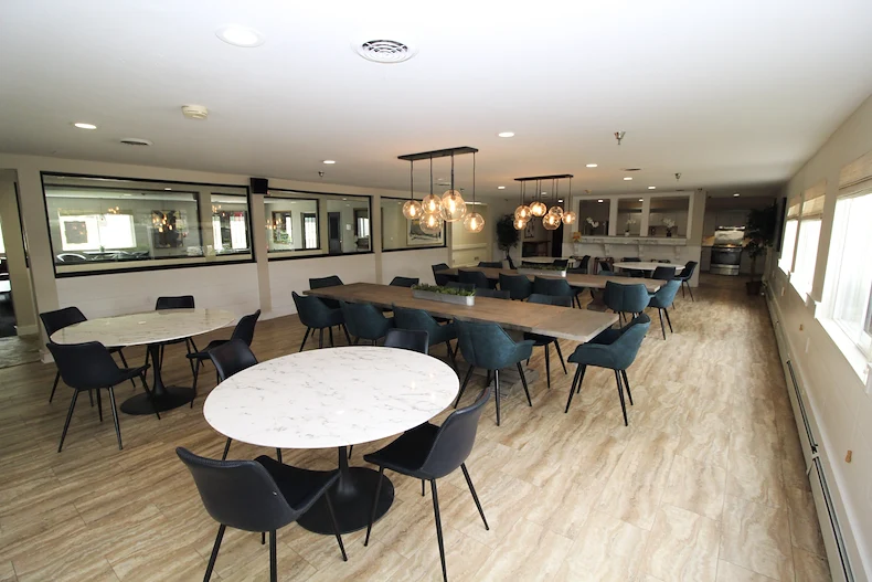 Image of Colonial Meadows (3)