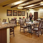 The Arbor at Avamere Court Assisted Senior Living in Keizer, Oregon dining room