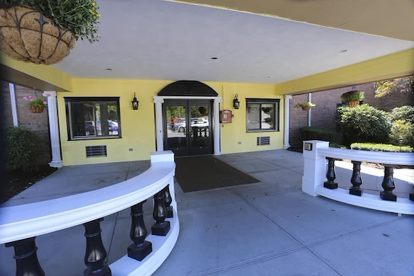 Image of Heritage Hills Rehab & Healthcare Center (1)