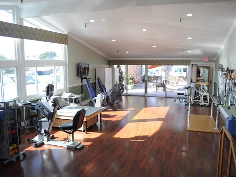 Image of Huntington Valley Healthcare Center (2)