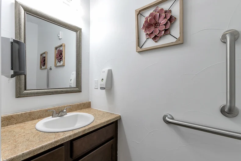 Image of Thomas Park (8)