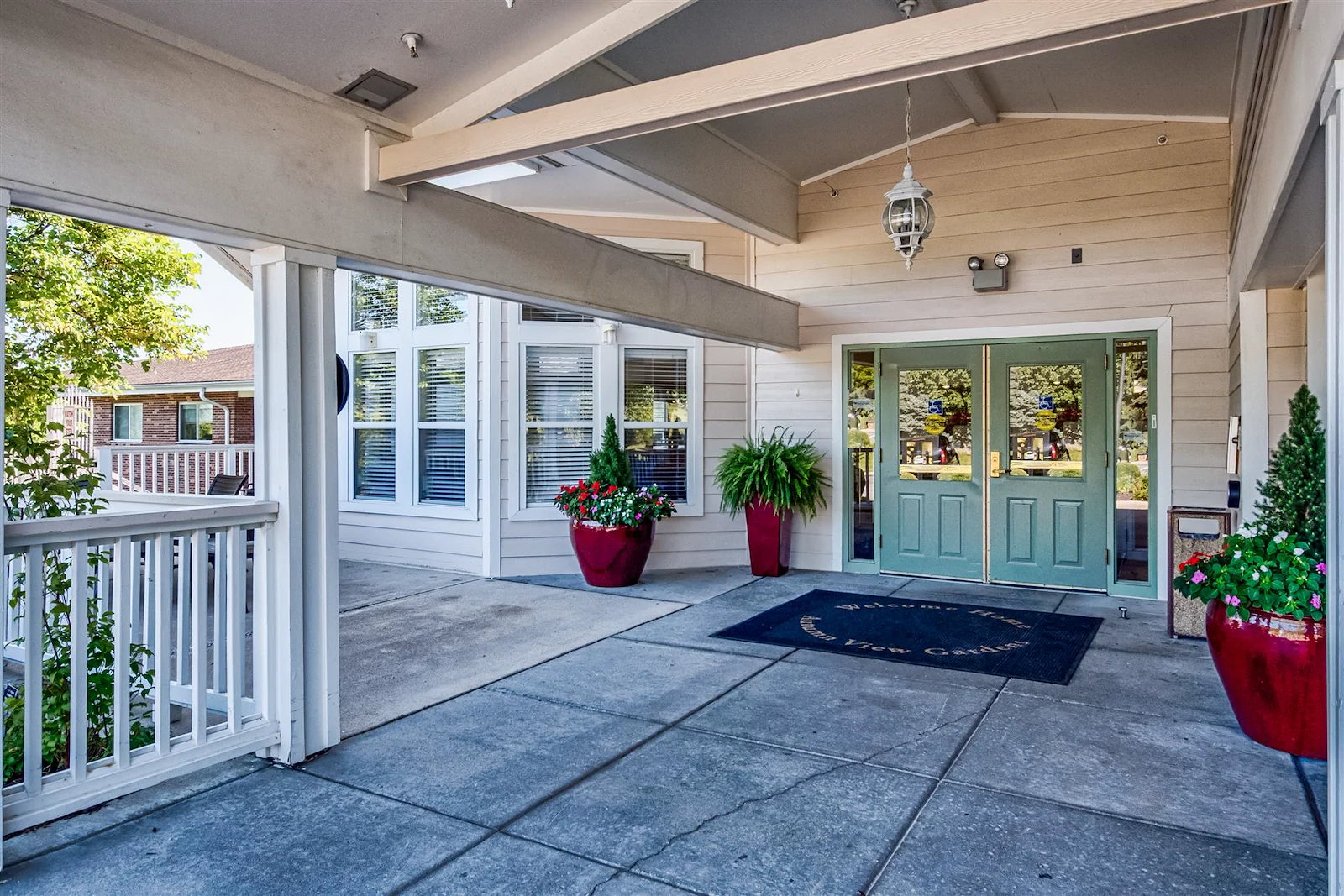 Image of Autumn View Gardens (2)