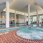 Image of Lake Forest Place (9)