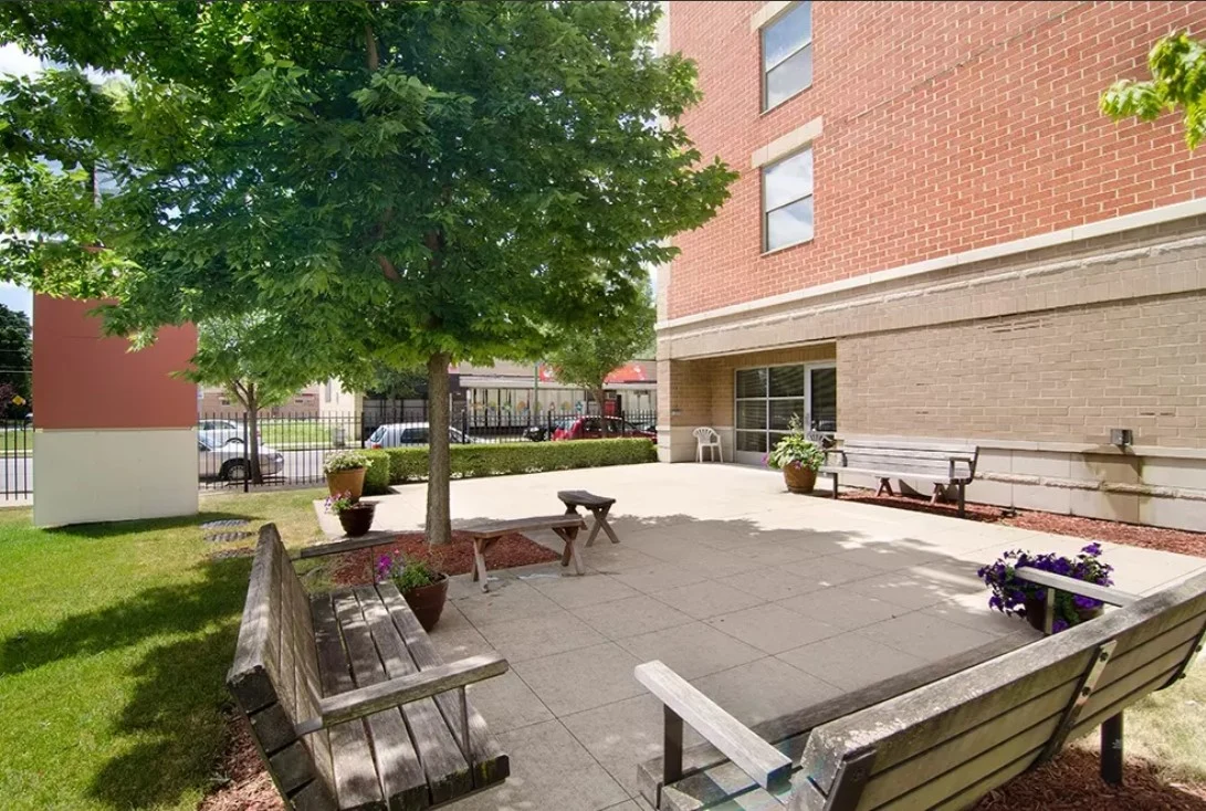 Image of Senior Suites of Washington Heights (6)