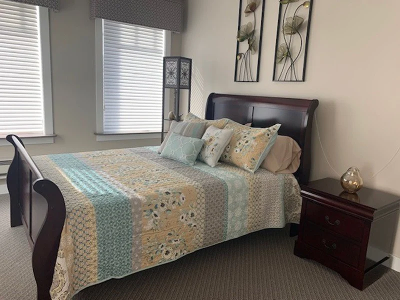 La Grange Pointe Independent Living Bedroom