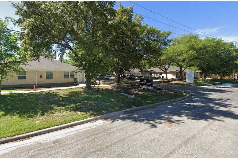 Image of Oak Bluff Village (1)