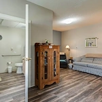 Image of Charlotte Stephenson Manor (6)