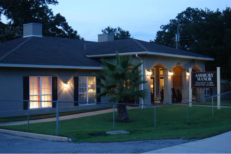 Image of Ashbury Manor (3)