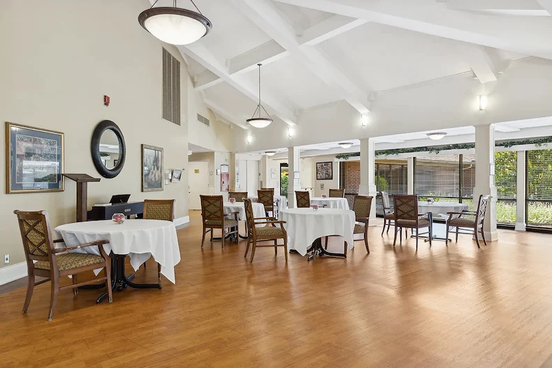 Image of Lexington Country Place Health Center (5)