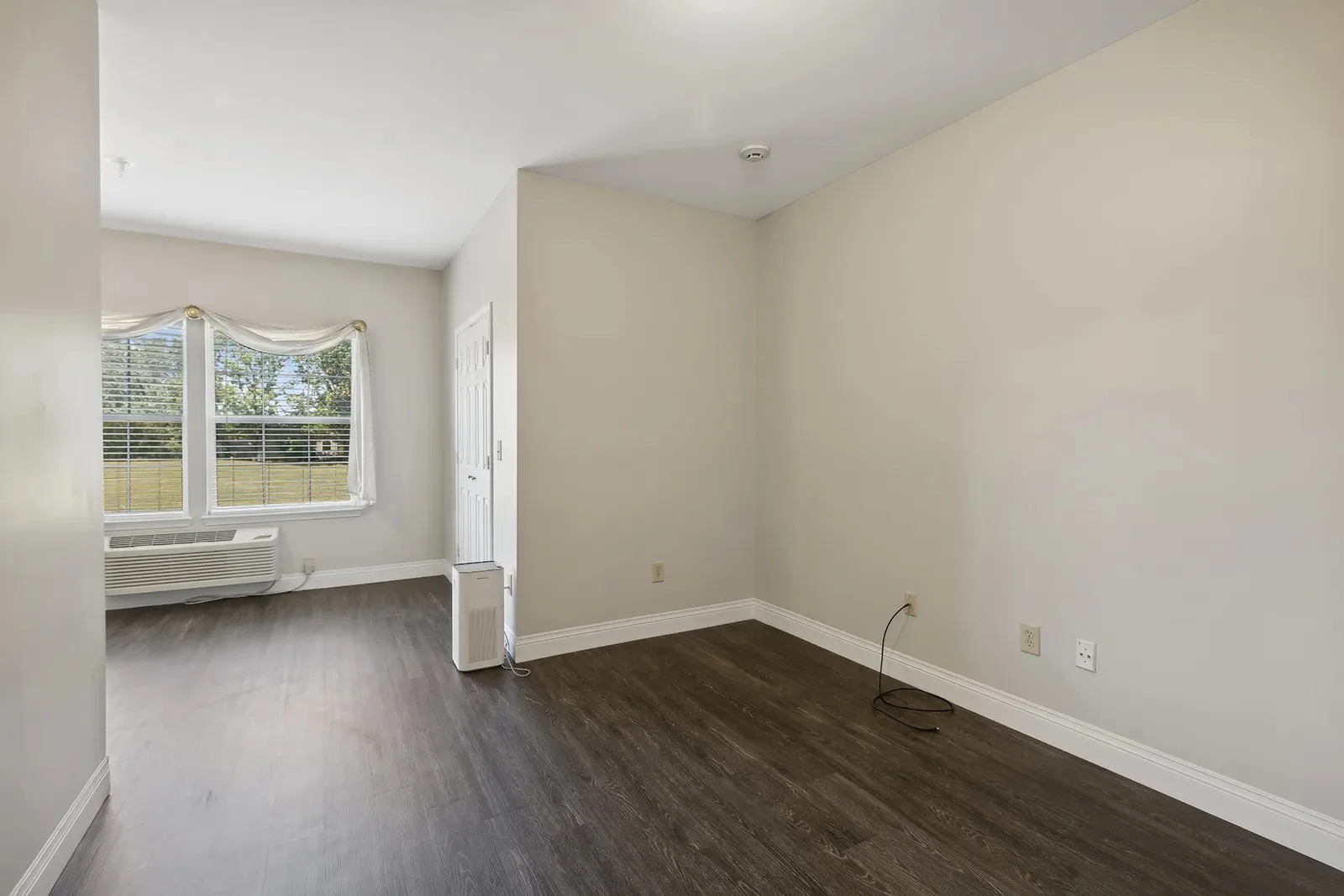 Image of The Neighborhood at Sheffield (9)