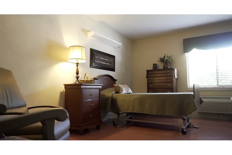 Image of Letcher Manor (2)