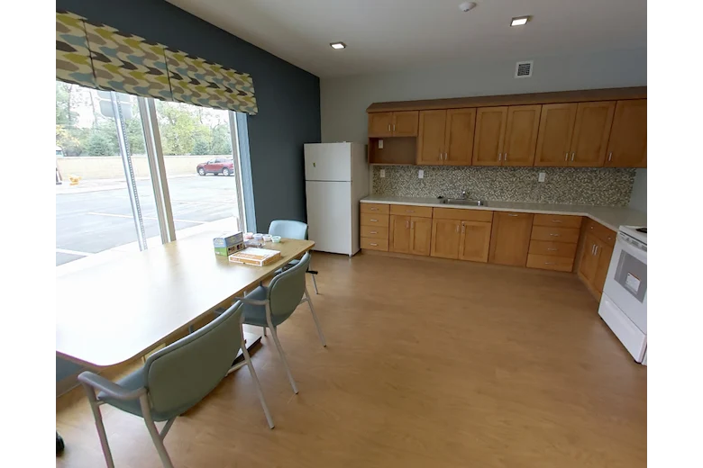 Image of The Manor of Farmington Hills (5)