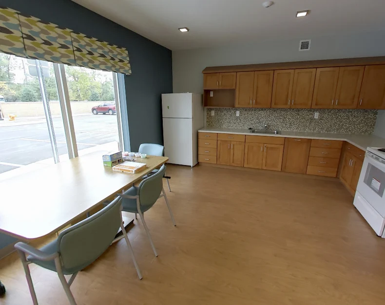 Image of The Manor of Farmington Hills (5)