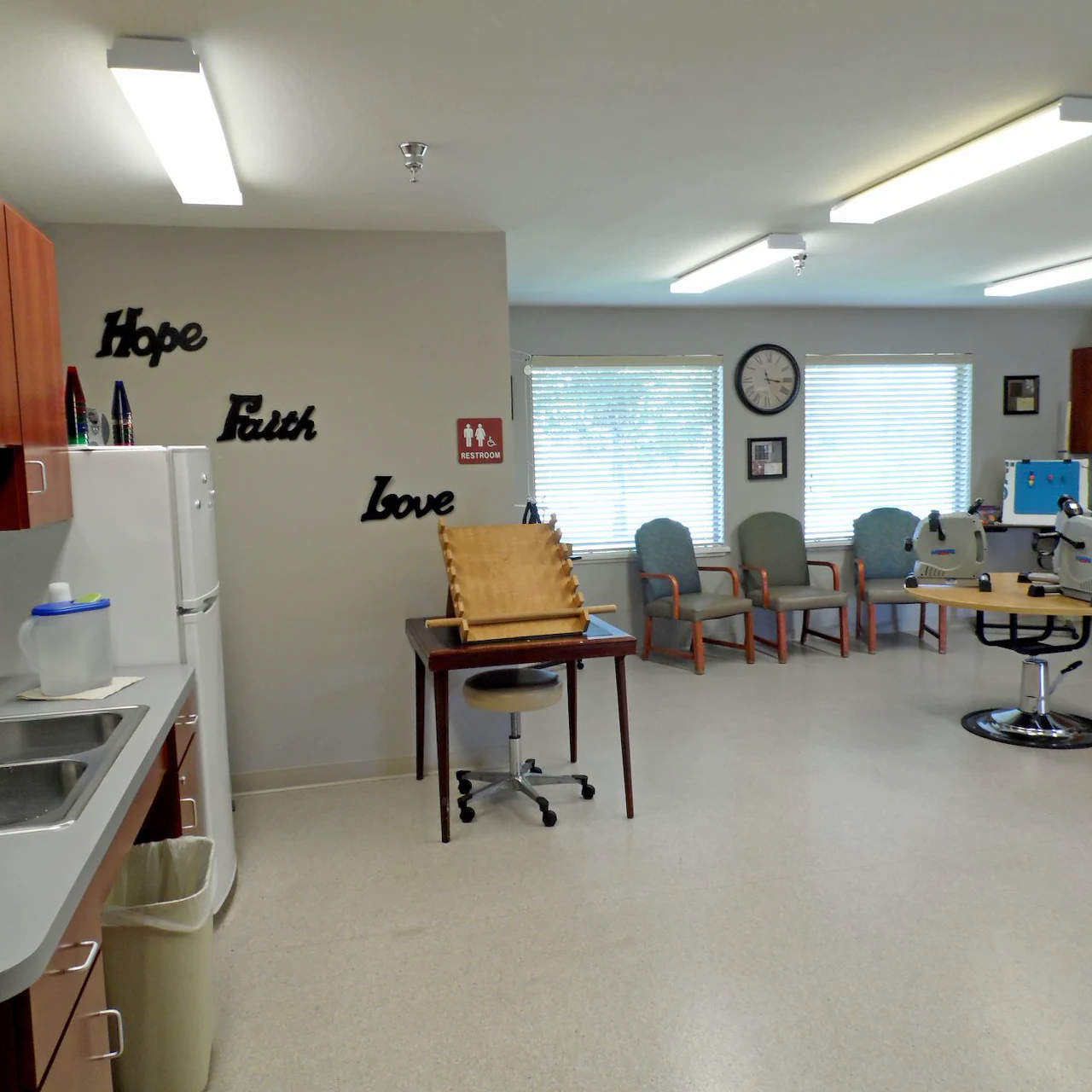 Image of Harbor Lakes Nursing & Rehab (3)