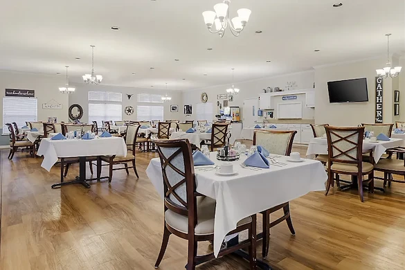 Image of Whitby Pointe Senior Living (4)