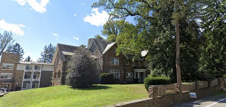 Image of Holly Hill Healthcare Center (1)