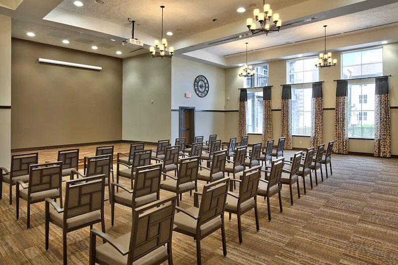 Image of Fairway Knoll (4)