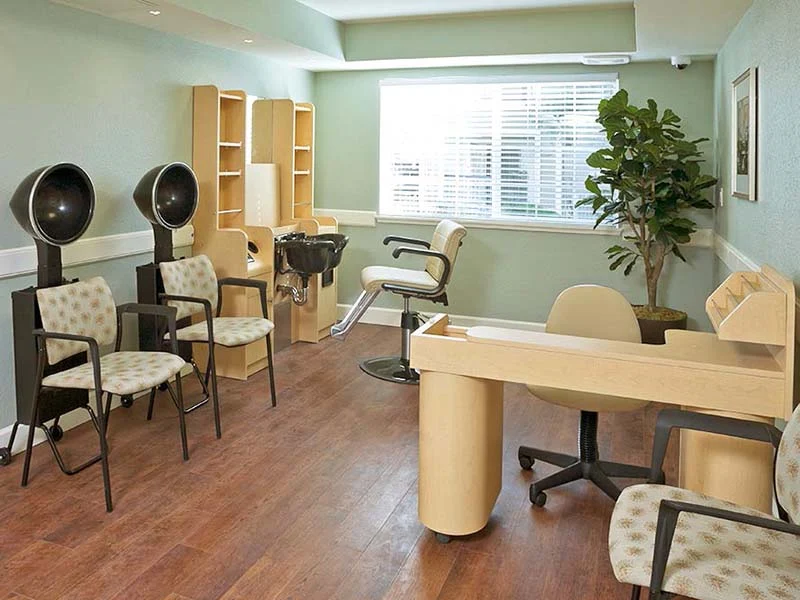 Image of Atria Covell Gardens (3)