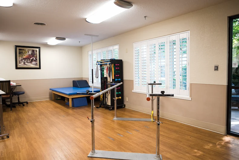 Image of Shawnee Gardens Healthcare & Rehab (8)