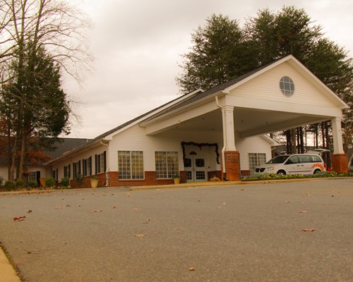 Image of Lakeside Health & Rehab Center (1)
