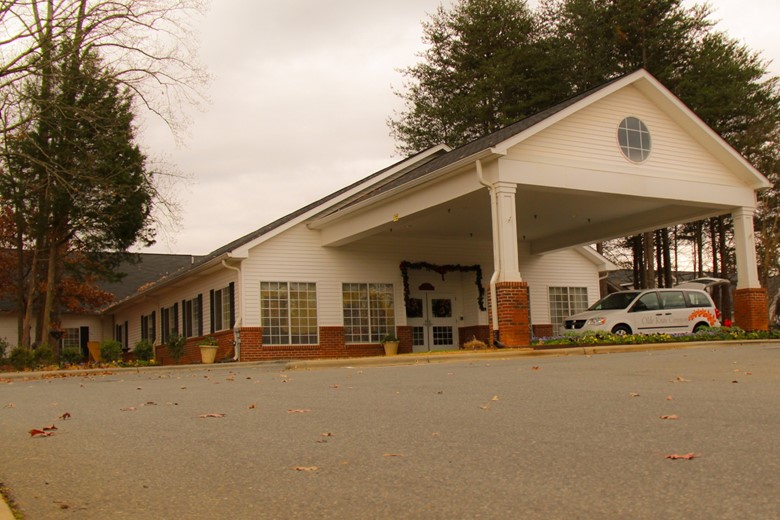 Image of Lakeside Health & Rehab Center (1)